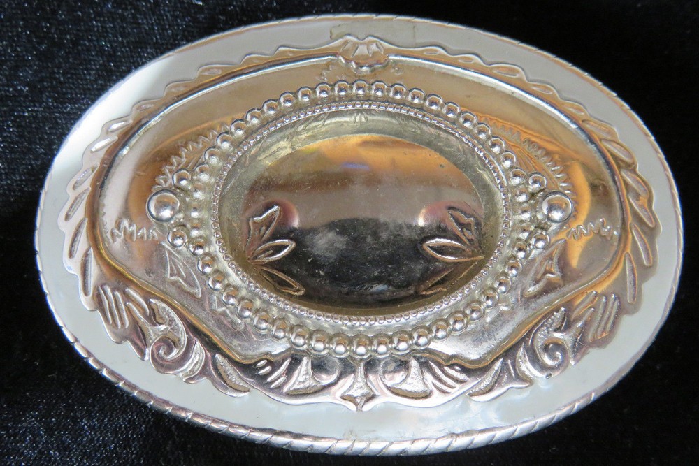Silvertone Oval Engraved Belt Buckle Free Shipping