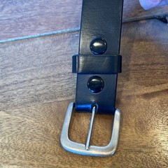 C L Men&rsquo;s Black 100% Leather Belt Brushed Silver Buckle Size 42&Prime; Classic Basis