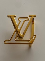 Louis Vuitton 40mm LV Gold Polished Belt Buckle