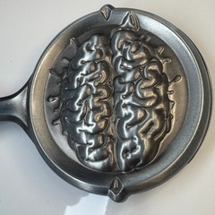 SMC LLC 2005 Metal Belt Buckle Brain Skillet Design Made in China