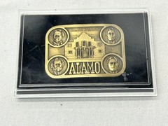 1985 Heroes Of The Alamo Commemorative Brass Belt Buckle
