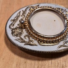 Floral Scroll Photo Holder Belt Buckle Mens White Gold Western Metal Oval