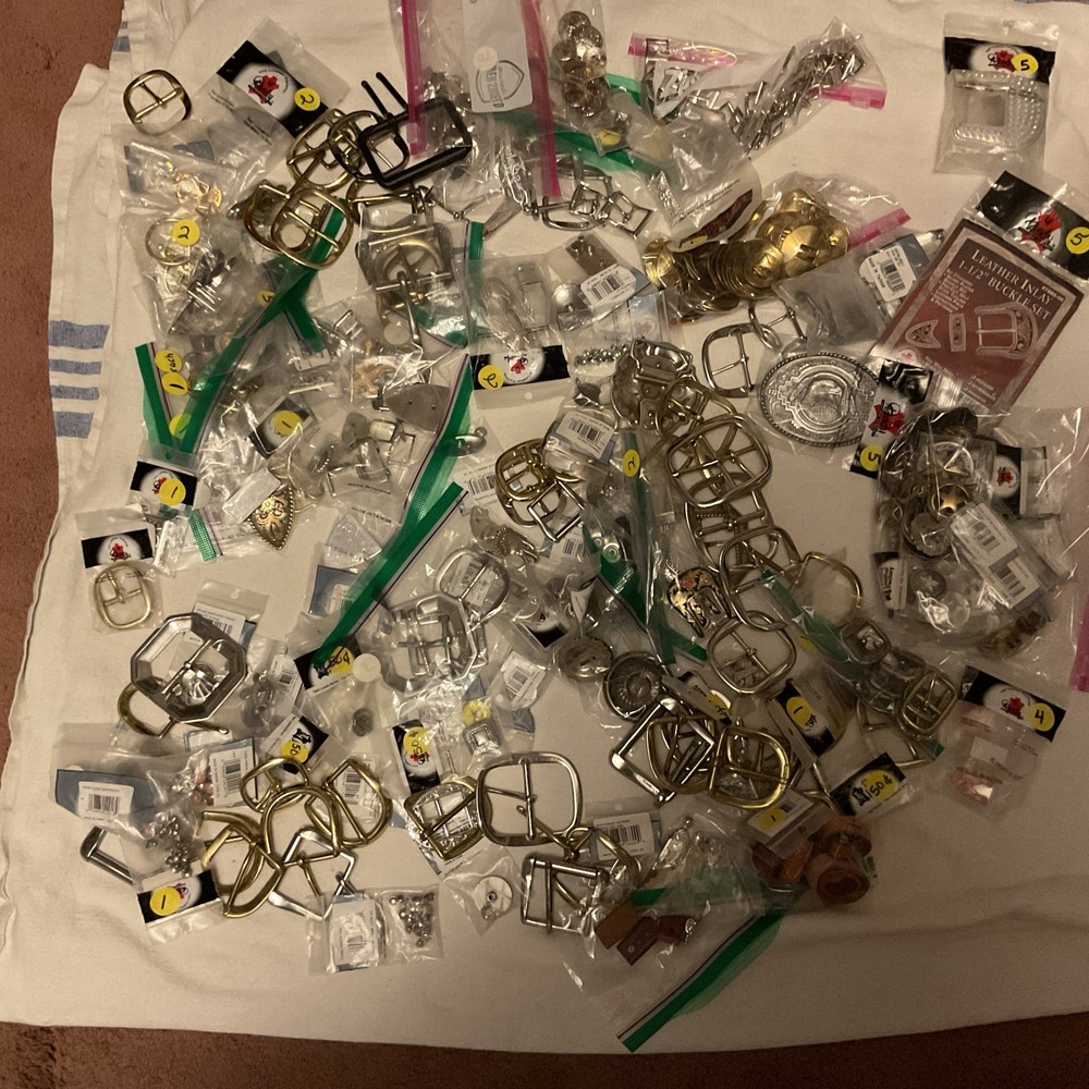 LOT OF 200 ITEMS: BUCKLES/ADDITIONAL ITEMS- VARIOUS STYLES AND DESIGNS – BOX 2