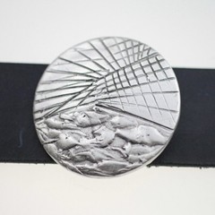 Round Graphic Belt Buckle, Modern Pattern, Stylish Accessory