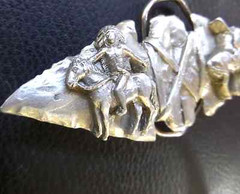 1993 New Vintage GAP Tomahawk Battle Ax Arrowhead Mens Indian Belt Buckle