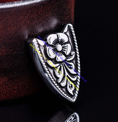 Western Style Engraved and Silver Plated Decorative Belt Buckle Fits 20mm Strap