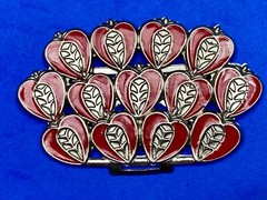 Unknown To Me! Red And Silver Color Heart Pattern. – Half Of Belt Buckle?