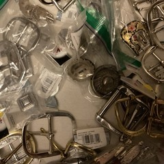 LOT OF 200 ITEMS: BUCKLES/ADDITIONAL ITEMS- VARIOUS STYLES AND DESIGNS – BOX 2