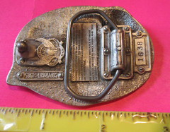 1985 BELT BUCKLE COON HUNTIN&rsquo; COON HUNTING MAN RACCOON & DOG PEWTER USA NOS VTG