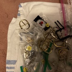 LOT OF 200 ITEMS: BUCKLES/ADDITIONAL ITEMS- VARIOUS STYLES AND DESIGNS – BOX 2