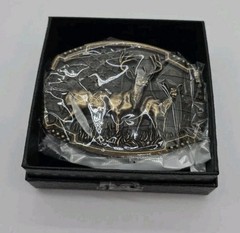 Belt Buckle Bronze Deer Hunter USA Flag Background Western 4&Prime; New