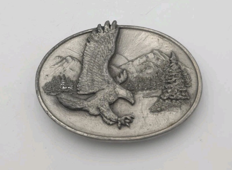 Vintage Siskiyou Eagle Belt Buckle Pewter Mountain Wildlife USA O-18