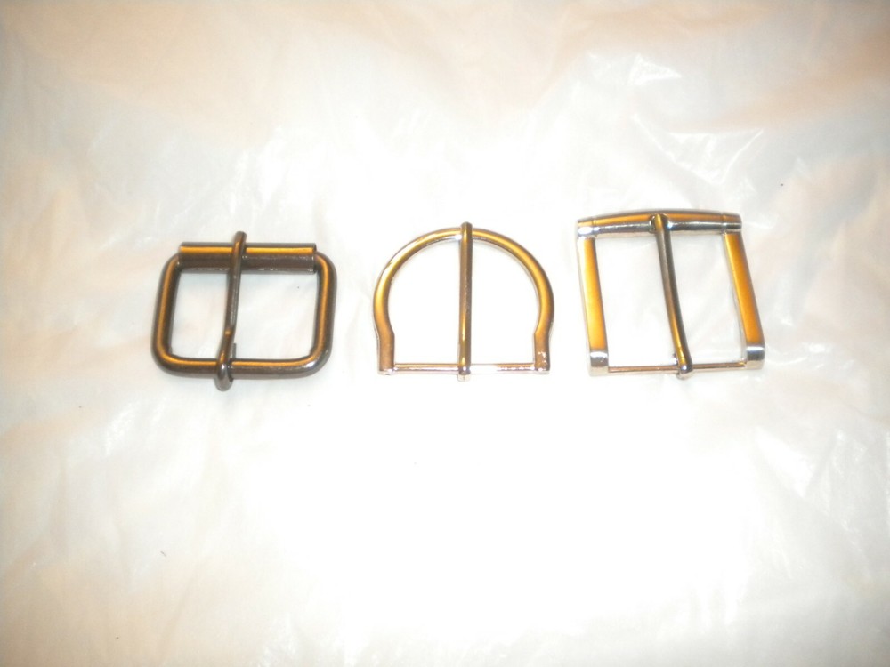 LOTS OF 3 SILVER COLOR REGULAR BUCKLE FOR 1 1/2 IN WIDE BELT 3 DIFERENT DESIGNS