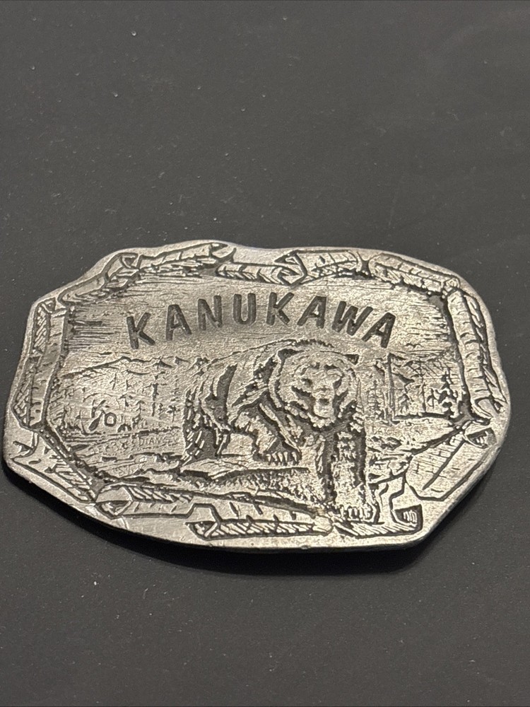 1978 Grizzly Bear Pewter Belt Buckle Barry Snook Colonial Craftsman Kanukawa