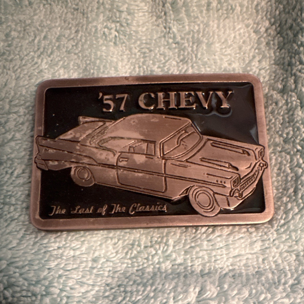 Chevrolet &rsquo;57 Chevy Men&rsquo;s Metal Western Belt Buckle Black/Silver Fits 1.5&Prime;