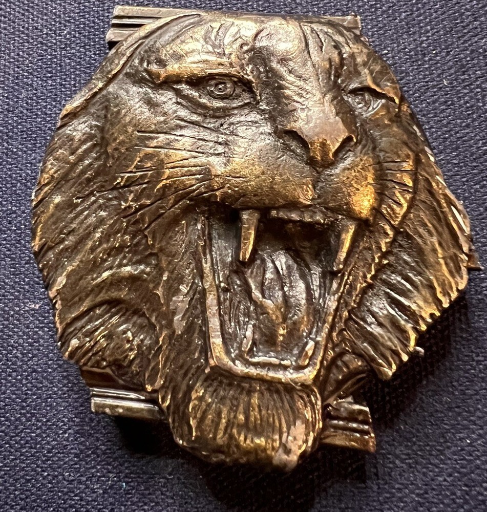 CDC Metalworks 2.5&Prime; Belt Buckle Lion/bobcat Rare