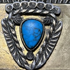 VINTAGE FAUX TURQUOISE NATIVE AMERICAN THEME BRASS BELT BUCKLE *Read