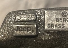Vintage 1978 70s « 4×4 » 3D Pewter Jeep Bergamot Brass Works Belt Buckle J-39 READ