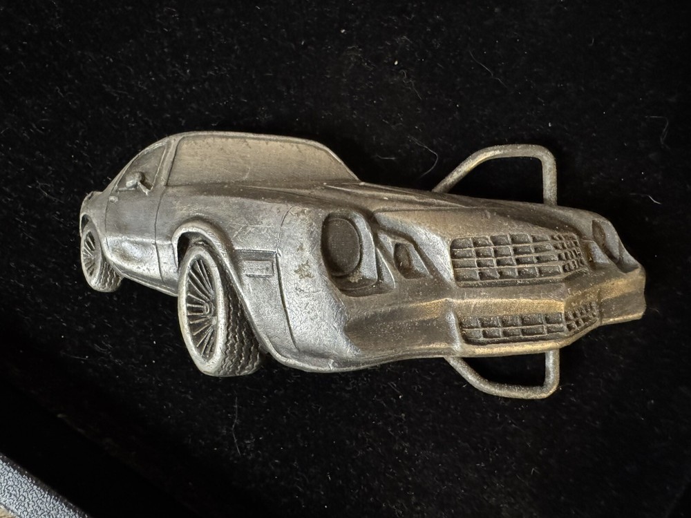 VINTAGE 1978 Indiana Metal Craft CUT-OUT SPORTS CAR BELT BUCKLE