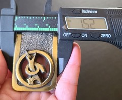 VTG 1983 UNION Carbide Co BELT BUCKLE – 3D Cutout Cat #9 Logo USA Bolt