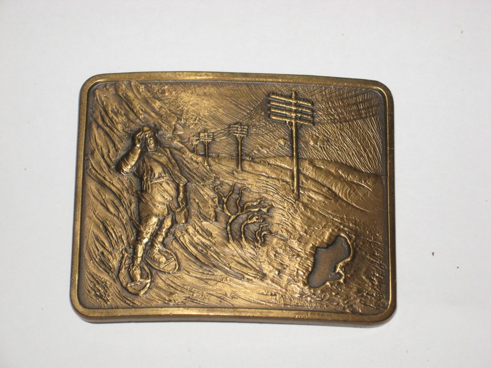O Tanner Solid Brass Men&rsquo;s Belt Buckle Bell Telephone Snow Shoes