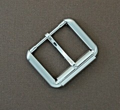 New 1 1/2&Prime; (#61) pin roller buckle, brushed nickel finish jean casual USA