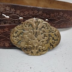 Vtg Mens Ornate Filigree Brass Belt Buckle w 36&Prime; Hand Tooled Brown Leather Belt