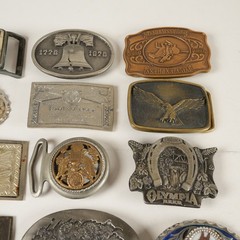 14x Vintage & Modern Belt Buckles w/ Various Themes 32310