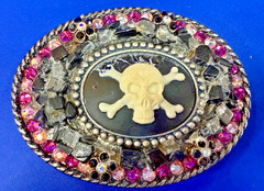 Skull Crossbones White Enamel Rhinestone Halloween Gothic Punk Vibe Belt Buckle
