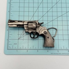 BERGAMOT BRASS WORKS Belt Buckle Silver Tone 4.5&Prime; Revolver Gun L-156 Metal