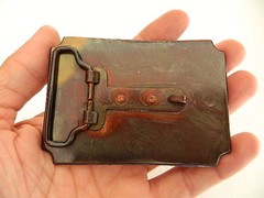 TALL IN THE SADDLE, WAGON TRAIL SCENE, BRASS COLOR, 2.5&Prime; X 3.5&Prime; BELT BUCKLE, NEW