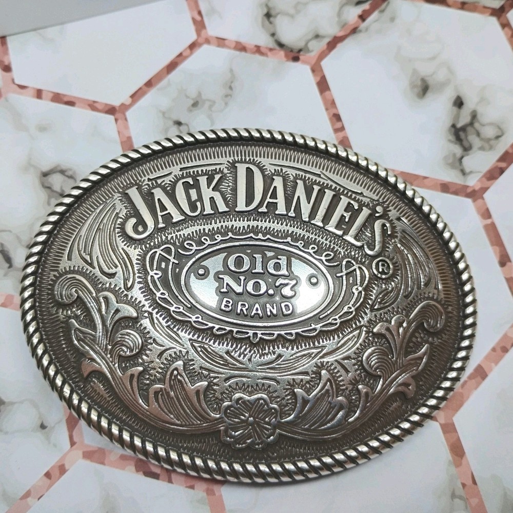 2005 JACK DANIELS OLD NO 7 BELT BUCKLE – HEAVY – 4&Prime; X 3&Prime; – Excellent Condition!
