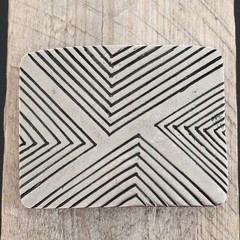 Geometric Line Belt Buckle with Cross Pattern in Gunmetal Design