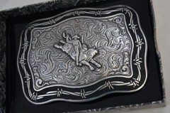 CRUMRINE Belt Buckle BULL RIDER Barbed Wire border M & F Western cowboy 38028