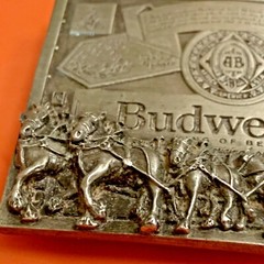 VINTAGE BELT BUCKLE BUDWEISER Bud King of Beers Raised Clydesdales Beautiful EUC