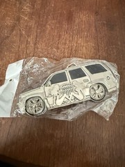 Spinner Belt Buckle Utility Car SUV Wheels Spins Silver Metal Mud Flap Girls New