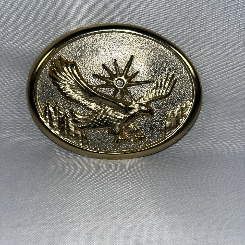 Vintage 80’s gold tone soaring eagle oval cowboy western belt buckle NICE