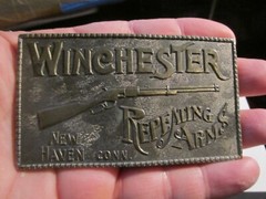 VINTAGE WINCHESTER REPEATING ARMS BELT BUCKLE VERY HEAVY – GW-14