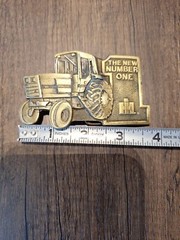 Vintage IH International Harvester 5288 Tractor « The New Number 1 » Belt Buckle