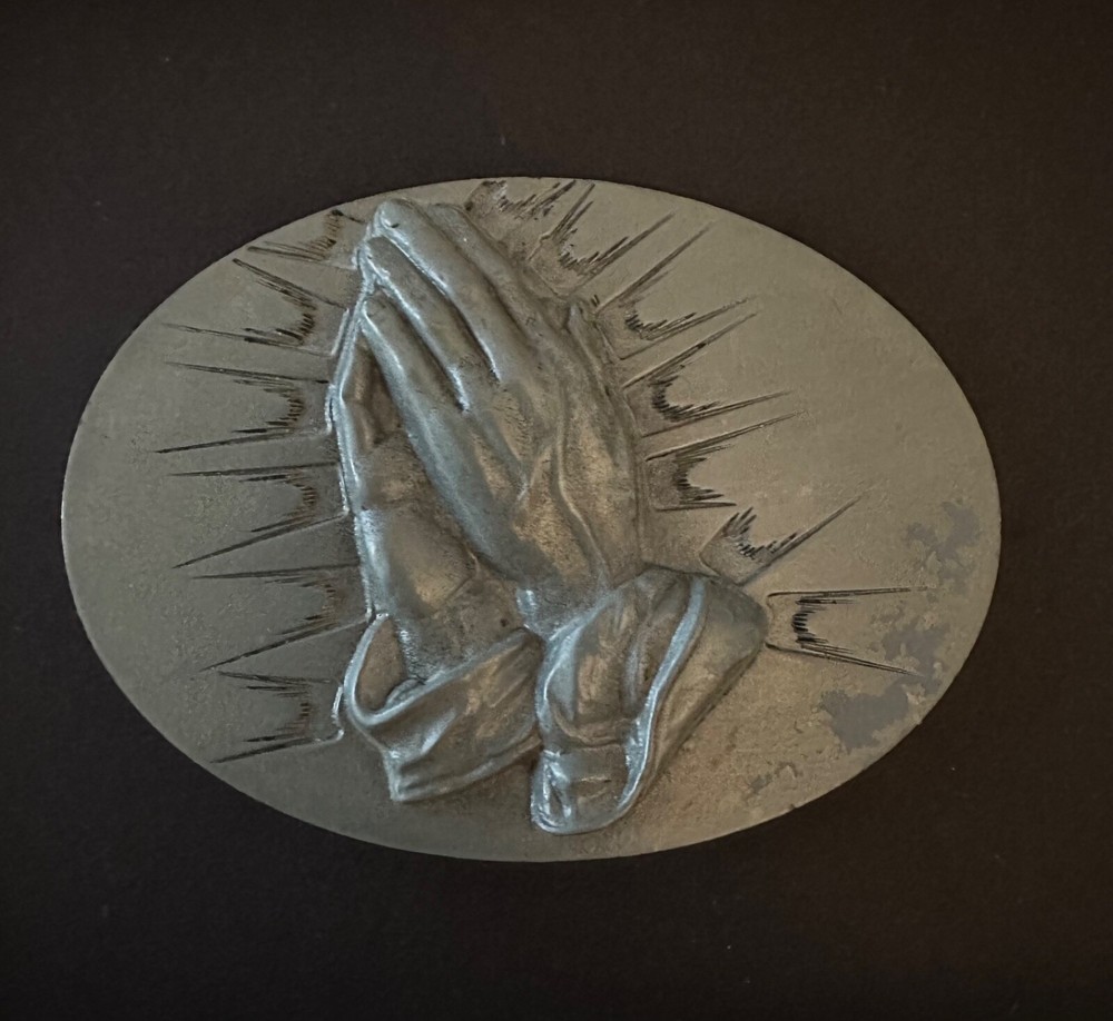 Praying Hands Vintage retro GREAT AMERICAN PRODUCTS BELT BUCKLE