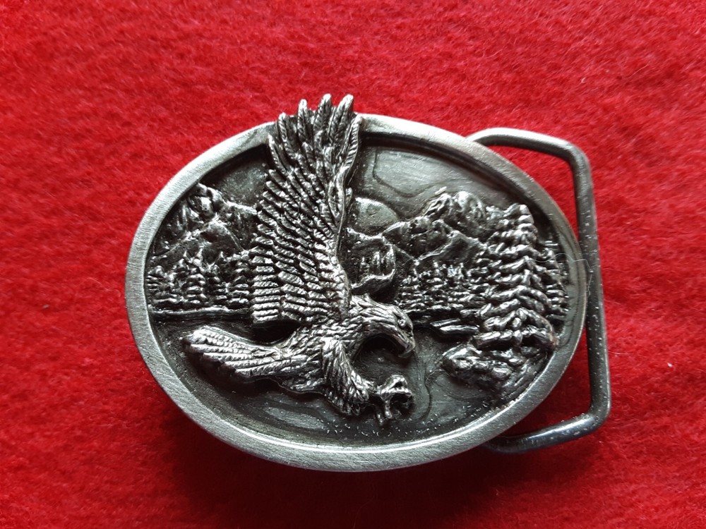 PEWTER BELT BUCKLE, « EAGLE » 3-D DESIGN, SISKIYOU-BERGAMOT USA, MAN-0724*08423