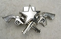 Rock Rebel 2 Revolvers 1 Star Belt Buckle Lighter Holder Pistols Buckle