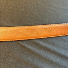 Roundtree and yorke brass buckle all leather crocodile embossed belt old money