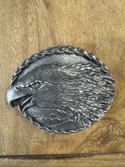 AMERICAN EAGLE HEAD ATTACKING BEAK SILVER COLOR VINTAGE 1993 EGE BELT BUCKLE USA