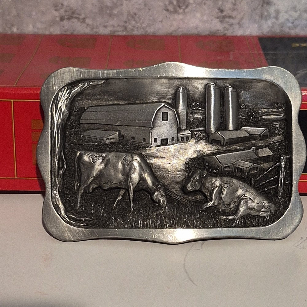 Bergamot Brass Works Inc. Vintage 1983 Farm Scene Western Buckle 1.75in