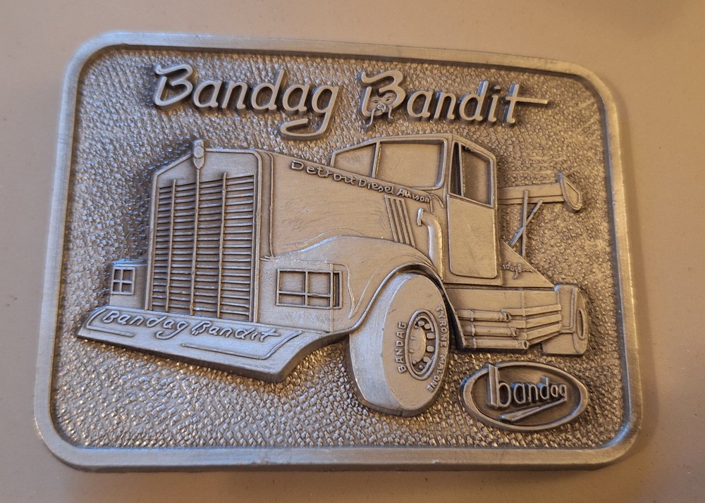 NIP Bandag Bandit Belt Buckle Pewter Colored Metal Brand New