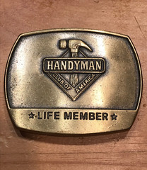 HANDYMAN CLUB OF AMERICA * LIFE MEMBER * 1996 MAN&rsquo;S BELT BUCKLE – HAMMER TOOL