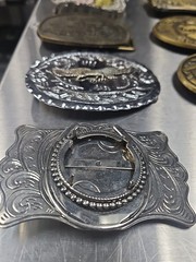Vintage LOT OF 20 belt buckles WESTERN Chrome BRASS metal Some New Some Old LotA