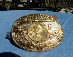 AMERICAN JOHN WAYNE MEN 1ST EDITION #511 24KGP ADM RAINY MTN WESTERN BELT BUCKLE