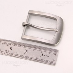 1 1/2&Prime; (38mm) width belt Leather – 39mm inner Max width; Recommended